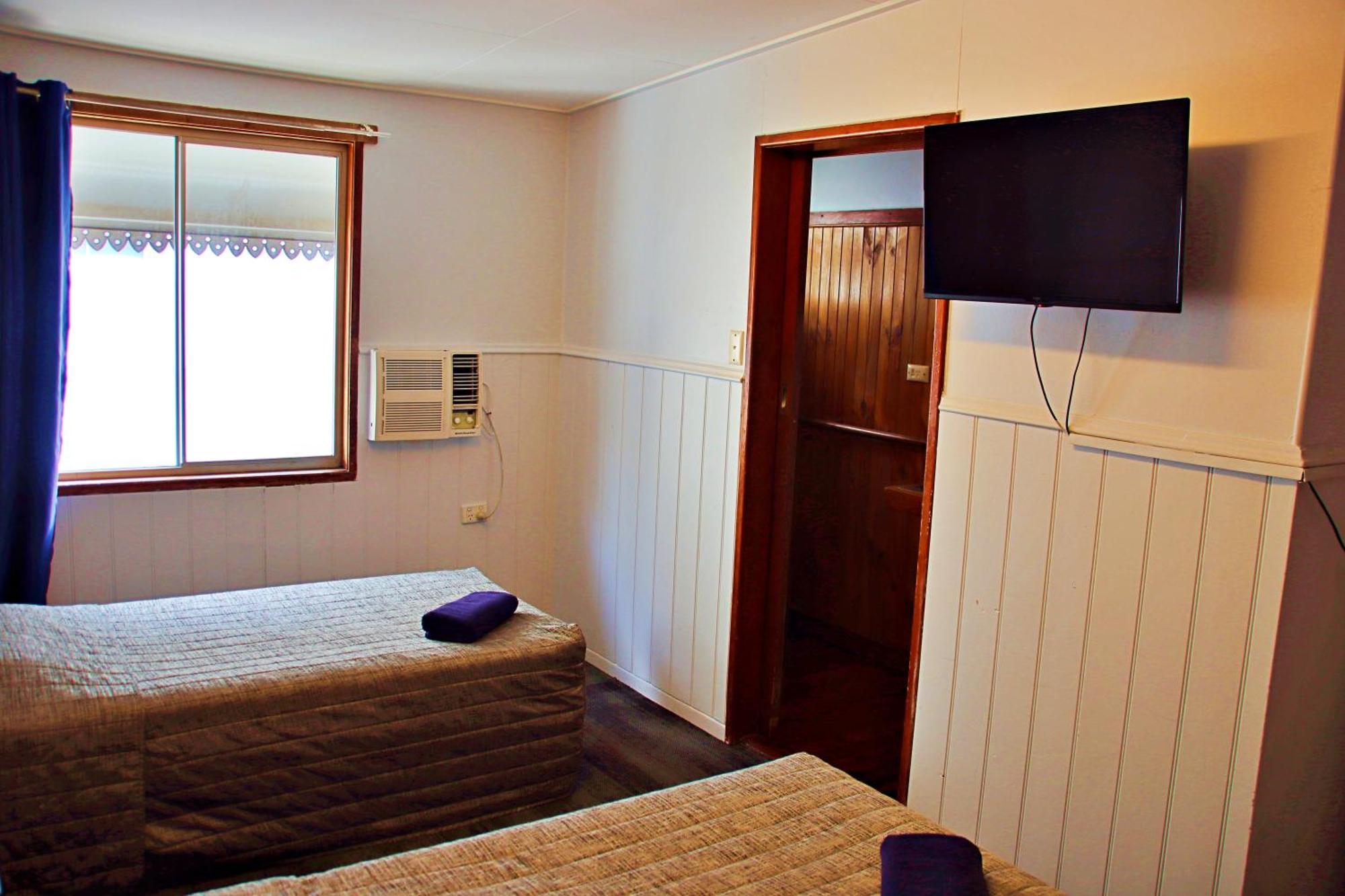 Brisbane Manor Motel Exterior photo